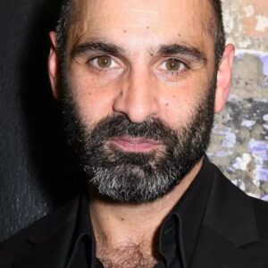 تصویر هنرمند Zubin Varla