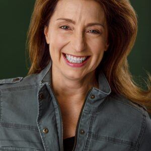 تصویر هنرمند Kristina Kingston