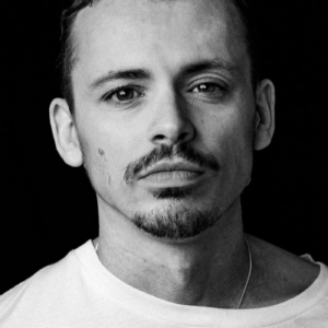 تصویر هنرمند Thom Green