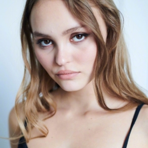 تصویر هنرمند Lily-Rose Depp