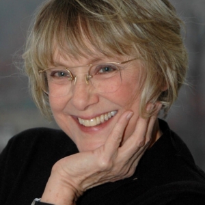 تصویر هنرمند Mary Beth Hurt