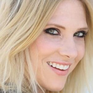 تصویر هنرمند Lucy Walsh