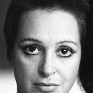 تصویر هنرمند Adriana Asti