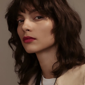 تصویر هنرمند Charlee Fraser