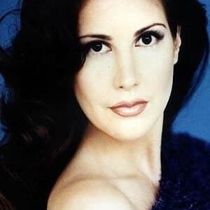 تصویر هنرمند Gabriella Hall