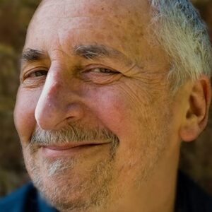 تصویر هنرمند Corey Fischer