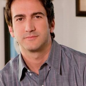 تصویر هنرمند Josh Schwartz