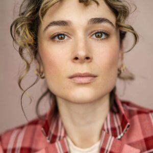 تصویر هنرمند Phoebe Sparrow