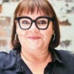 تصویر هنرمند Claire Downes