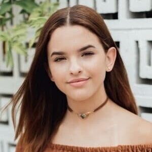 تصویر هنرمند Jenna Raine Simmons