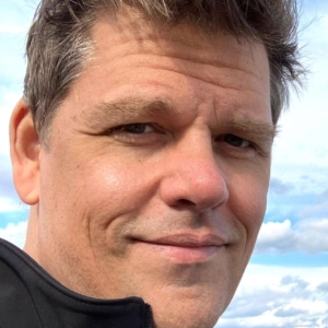 تصویر هنرمند Jerry White Jr.