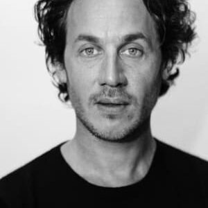 تصویر هنرمند Dustin Demri-Burns