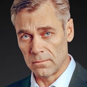 تصویر هنرمند Michael Khmurov