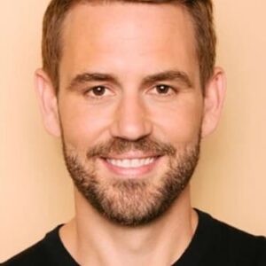 تصویر هنرمند Nick Viall