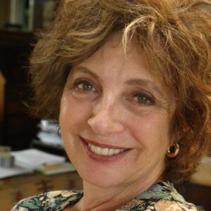 تصویر هنرمند Lynzee Klingman