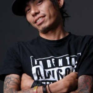 تصویر هنرمند Tran Trung Linh