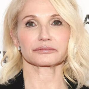 تصویر هنرمند Ellen Barkin