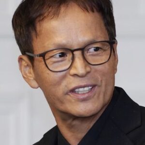 تصویر هنرمند Hong Kyung-pyo