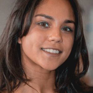 تصویر هنرمند Alona Hertha