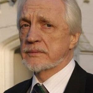 تصویر هنرمند Edward Petherbridge