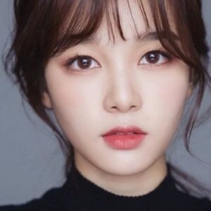 تصویر هنرمند Kim Seo-yeon