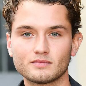 تصویر هنرمند Raff Law