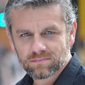 تصویر هنرمند Fabrizio Aguilar