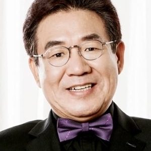 تصویر هنرمند Jung Han-yong