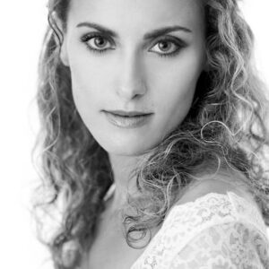 تصویر هنرمند Olga Kalashnikova