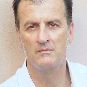 تصویر هنرمند Mario De Candia