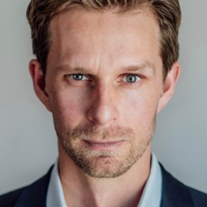 تصویر هنرمند R Austin Ball