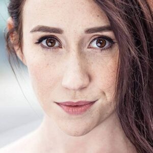 تصویر هنرمند Kayla Harrity