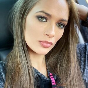 تصویر هنرمند Jessica Dykstra