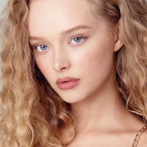 تصویر هنرمند Amiah Miller