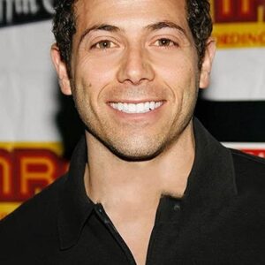 تصویر هنرمند Greg Lindsay