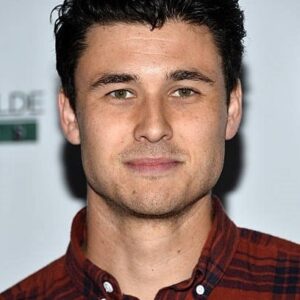 تصویر هنرمند Tom Hobbs