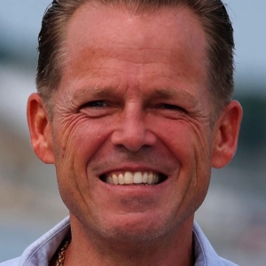 تصویر هنرمند Devin Corey