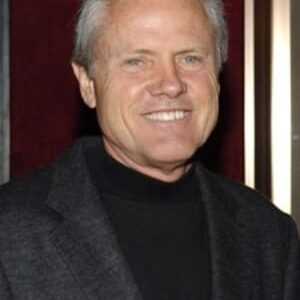 تصویر هنرمند William Broyles Jr.