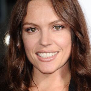 تصویر هنرمند Agnes Bruckner