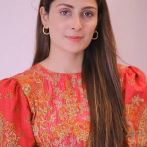 تصویر هنرمند Ayeza Khan