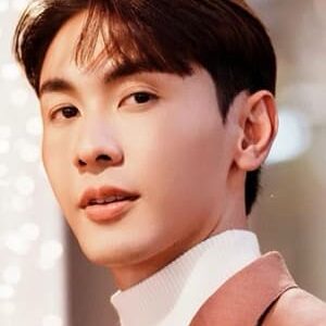 تصویر هنرمند Nat Thewphaingam