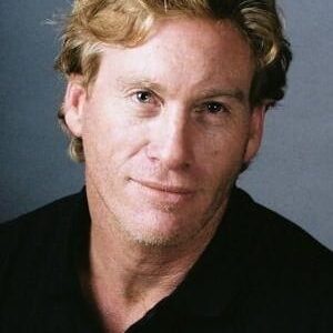 تصویر هنرمند Troy Gilbert