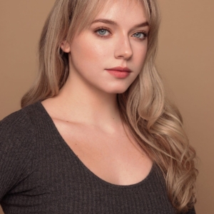 تصویر هنرمند Cassie Van Wolde