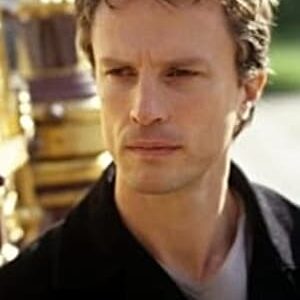 تصویر هنرمند Jonathan Firth