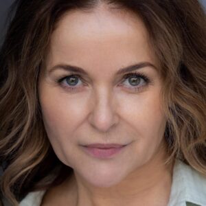 تصویر هنرمند Julia Sawalha