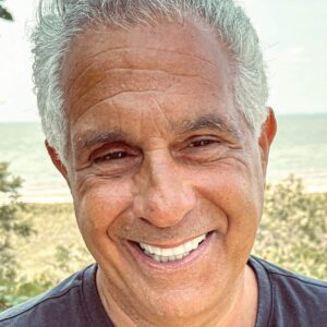 تصویر هنرمند Tony Spiridakis