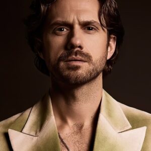 تصویر هنرمند Aaron Tveit