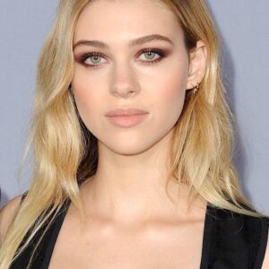 تصویر هنرمند Nicola Peltz Beckham