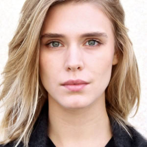 تصویر هنرمند Gaia Weiss