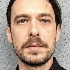 تصویر هنرمند Yevhen Chernykov